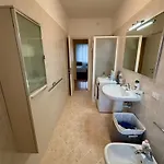 Trilocale Elegante A Centro Apartman