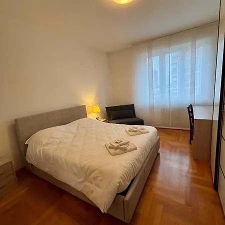 Trilocale Elegante A Centro Apartman