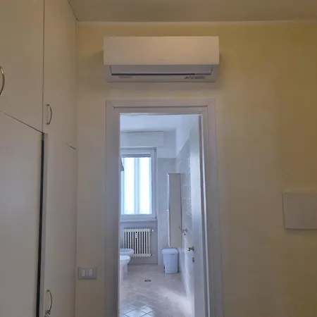 Trilocale Elegante A Centro 아파트 *