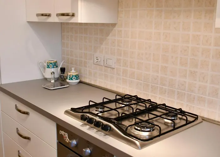 Trilocale Elegante A Centro